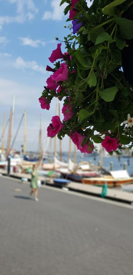 Apartamento Kapitainskoje Direkt Am Hafen Flensburgs Exterior foto